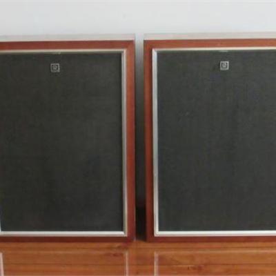 Vintage Pioneer Stereo Speakers .jpg