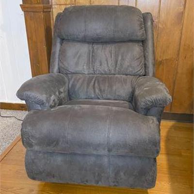 La-Z-Boy Recliner W/ Wireless Remote .jpg