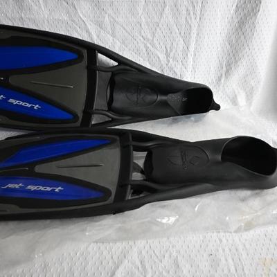scuba fins