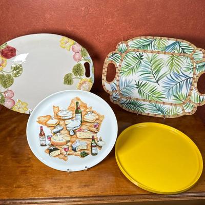 (4pc) Collection Of Serving Trays | Heller, by Massimo Vignelli, round yellow resin serving plate: diameter 12” L'Hirondelle wine...