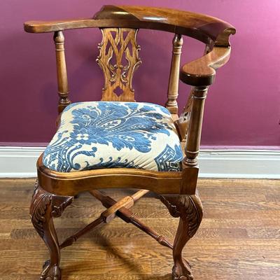 Corner Chair with Upholstered Seat - Blue & White | Vintage (late 20th c.) Chippendale style/George I style "smoker's...