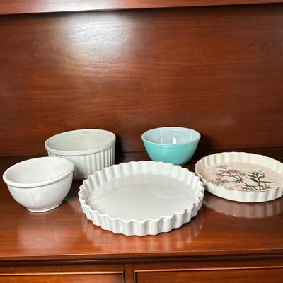 (5pc) Cookware - Villeroy & Boch & Others | Villeroy & Boch (Luxembourg) Botanica Collection quiche dish: diameter 9.5"...