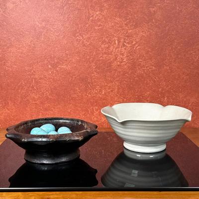 (3pc) Simon Pearce Crackle Bowl & Other Bowl | Possibly Simon Pearce celadon crackle pottery bowl: diameter 9.5" x h. 4"...