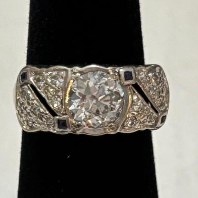 Lady’s White Gold Diamond Ring