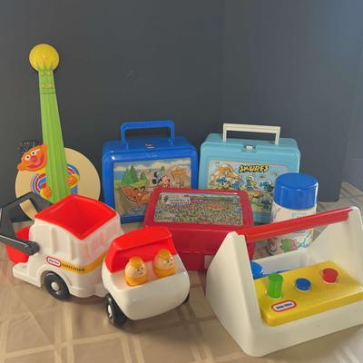 Vintage Lunch Boxes And Toys