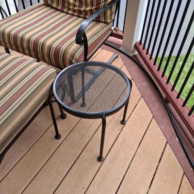 Patio arm chair, table