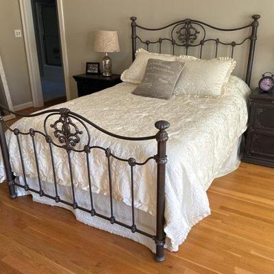 Wesley Allen Collection Metal Bed