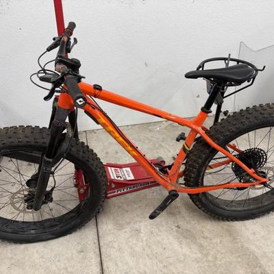 Trek Farley 7