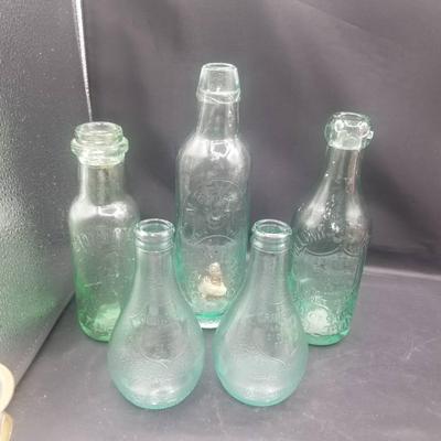 (MDR4029) Small Collection Of Vintage And Antique Green Tint Bottles