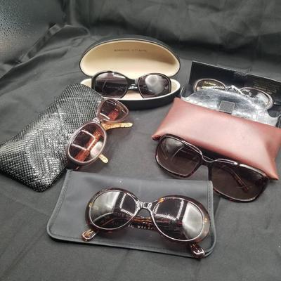 (MDR3025) Lot Of Sunglasses 