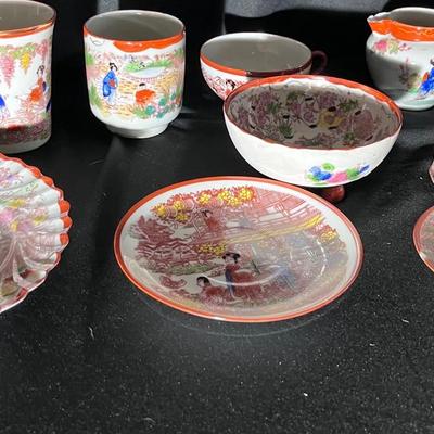 (S432) Vintage Japanese Geisha Girl Tea Set