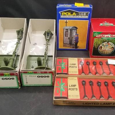 (MDR4011) Train Railroad Accessories And More