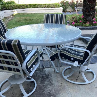 Patio Table & 4 Chairs