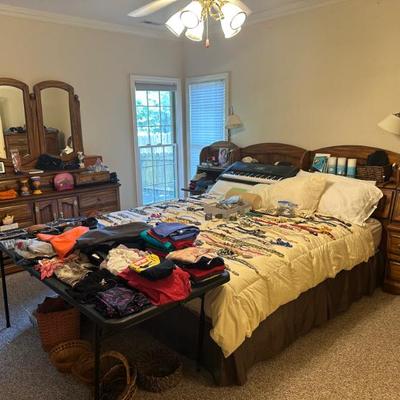 Sale Photo Thumbnail #408
