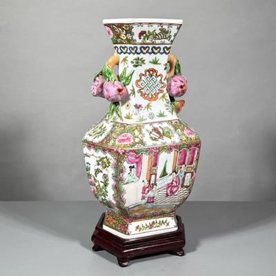 FAMILLE ROSE VASE | Geometric famille rose style vase with figural scenes, decorated with pomegranate handles - h. 14.5 x w. 6.5 x l. 8 in
