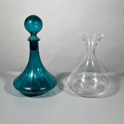 (2pc) Decantur | Teal Green sherry decantur with stopper and clear glass wine decantur by L’Atelier Du Vin .- h. 13 x dia. 8 in (green)
