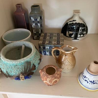 Lot Of Small Pieces Of Art Pottery