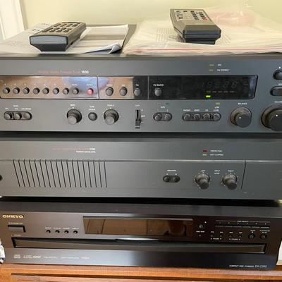 Lot Of Three Working Pieces Of Stereo Equipment