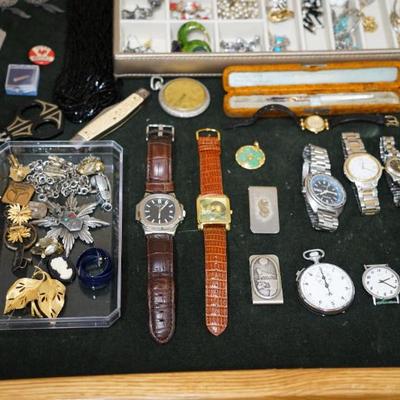 Sale Photo Thumbnail #102