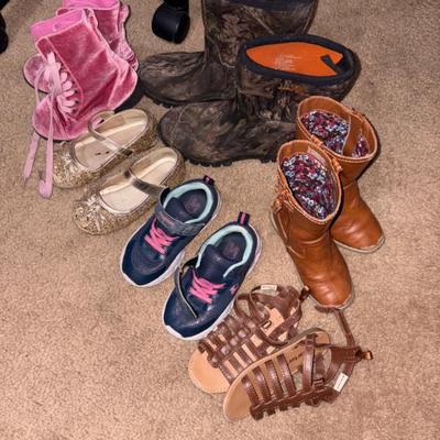 Sale Photo Thumbnail #150