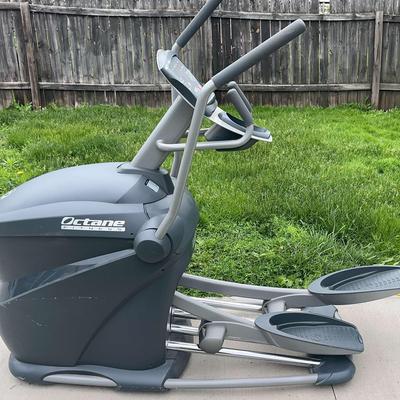 Octane Fitness Elliptical 
