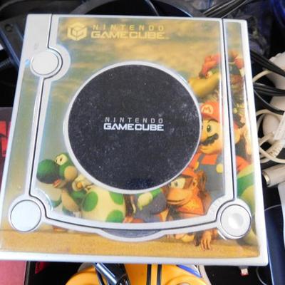 Sale Photo Thumbnail #115: Mario Bros special Edition Game Cube