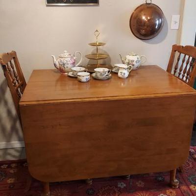 Sale Photo Thumbnail #3: Maple dropleaf table with chairs