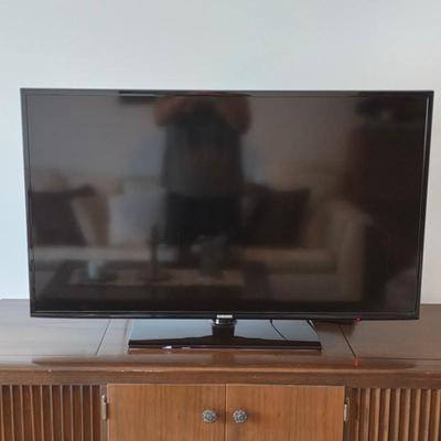 Samsung UN46H6201 46" 1080p 240 CMR LED Smart TV w/ Wi-Fi