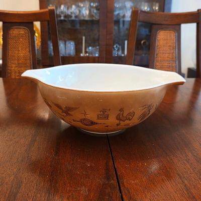 Sale Photo Thumbnail #132: Vintage Pyrex