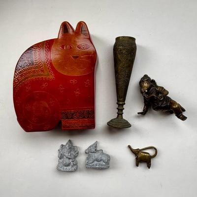 Lot #170 - Vintage & Antique Indian Figurine and Decorative Items Lot