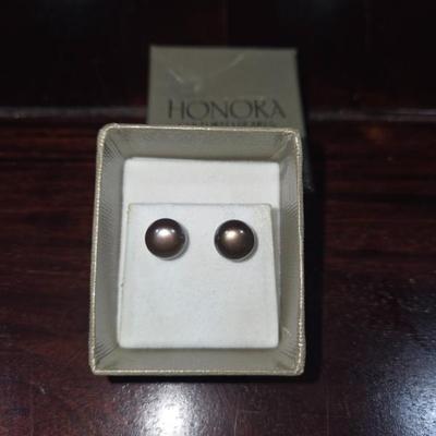 Cultured pearl on sterling