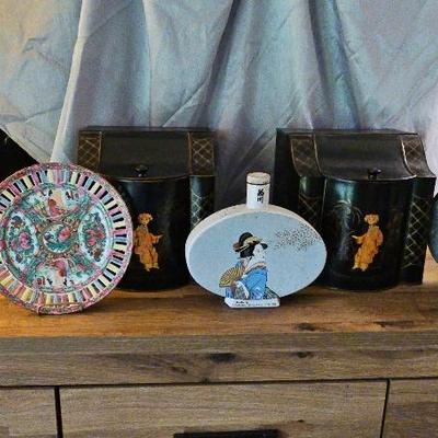 Japanese Decorative Items