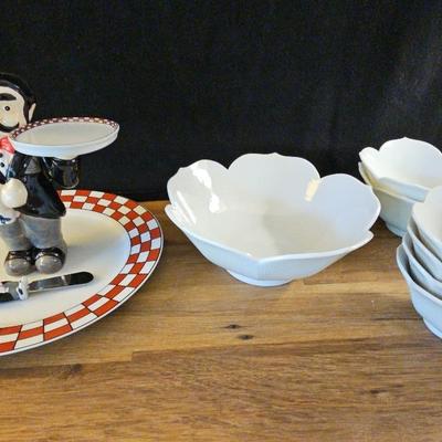 Retro Butler Serving Plate And Spreader And White lotus rice bowls