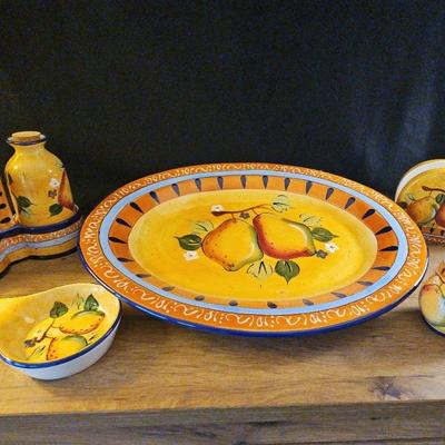 Heritage Mint Mediterranean Pear 8 Piece Hand Painted Tableware Set