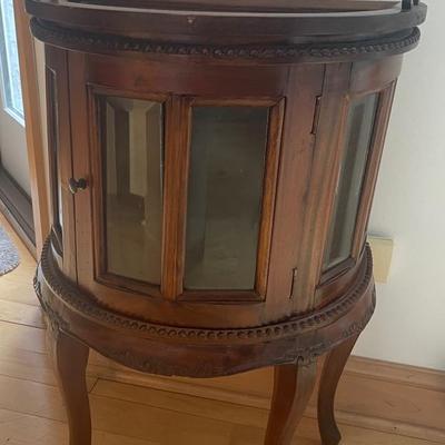 Vintage Curio Cabinet 