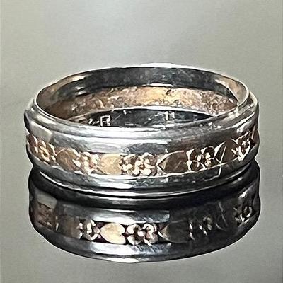 14K Two Tone Engraved Ring, Vintage 