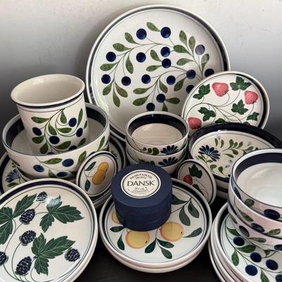 Dansk Hand-Painted Flower & Fruit Pattern Ceramic Ware (31 Pieces)