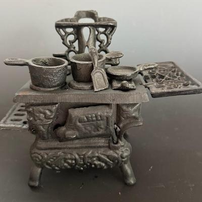 Vintage Crescent Miniature Cast Iron Stove Replica, Complete (13 Pieces)