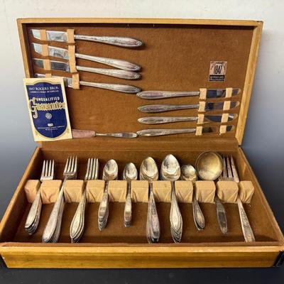 Rogers Bros. 1847 Silverplate Flatware (57 Pieces) In Wooden Storage Box