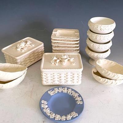 Wedgwood Embossed Queensware Porcelain With Japan Creamware (18)