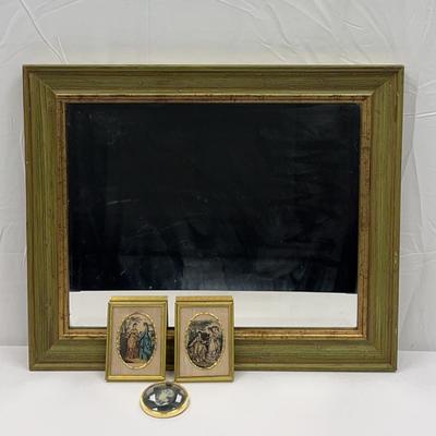 Gold Toned Frames (4)