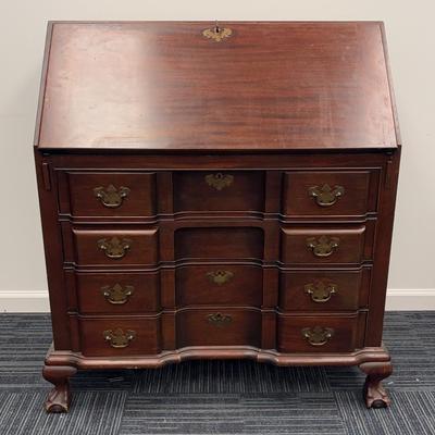 Maddox of Jamestown Reproduction inc. Mahogany Sercertary  (incl. key)