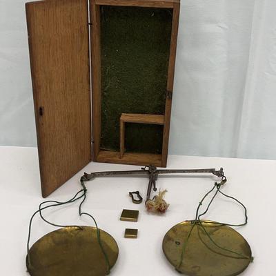 Vintage Apothecary Scale With Wooden Box