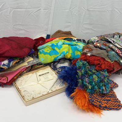 Ladies Head Scarves, Scarves, Shawls, Ties, & Handkerchiefs 