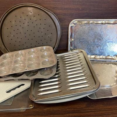 “Wilton” Pizza Pan, Roasting Pans, Cutting Boards, and More