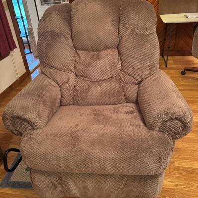 “Heritage Home Group” Recliner 