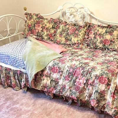 Floral Angel Daybed
