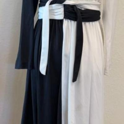 Mid Mod Hand Made Black & White Mid Length Polyester Longsleeve Dress Size Small 