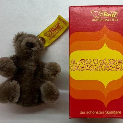 Vintage Steiff Miniature Bear With Original Tag And Box