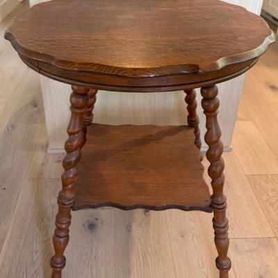 Antiquq Solid Oak Barley Leg Parlor Table With Bottom Shelf (as Is) 
